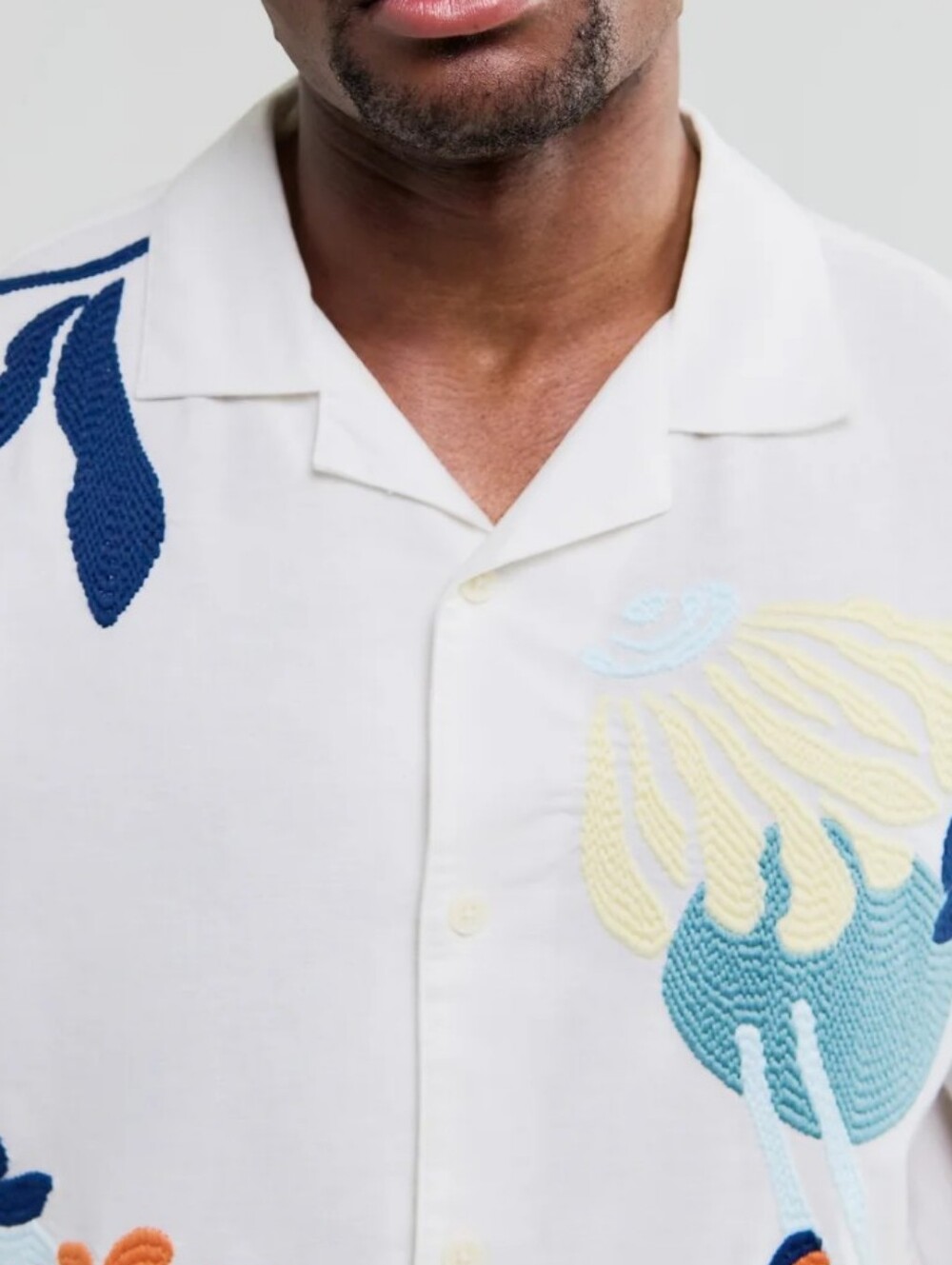 Wax London Ecru Short-Sleeve Embroidered Flower Shirt - Picture 4 of 7